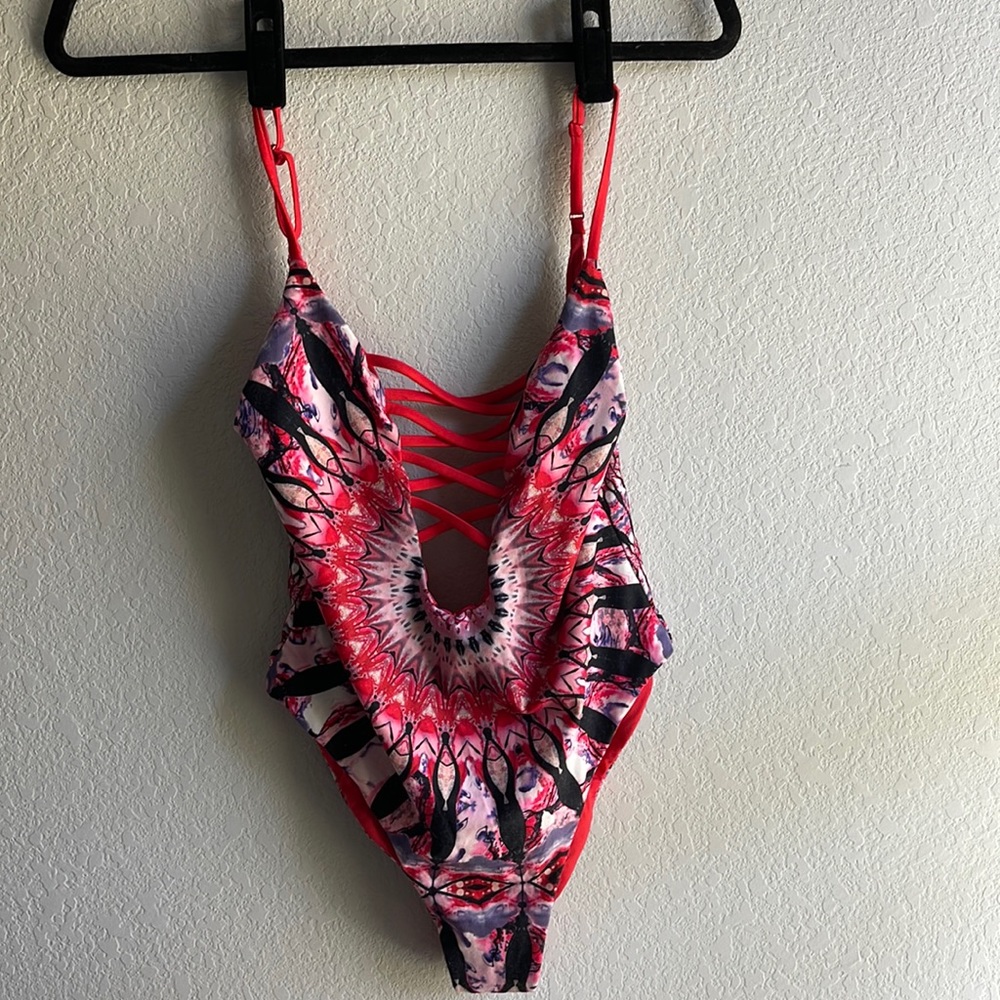 Wolven Threads Ranger Reversible Swimsuit Shakti Size S